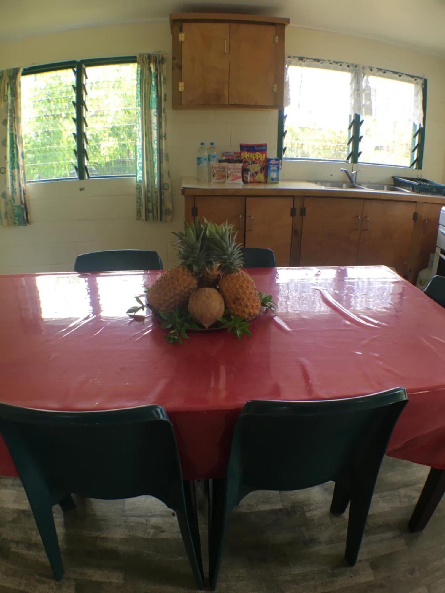 Green Lodge Holiday Homes Nuku'alofa Extérieur photo