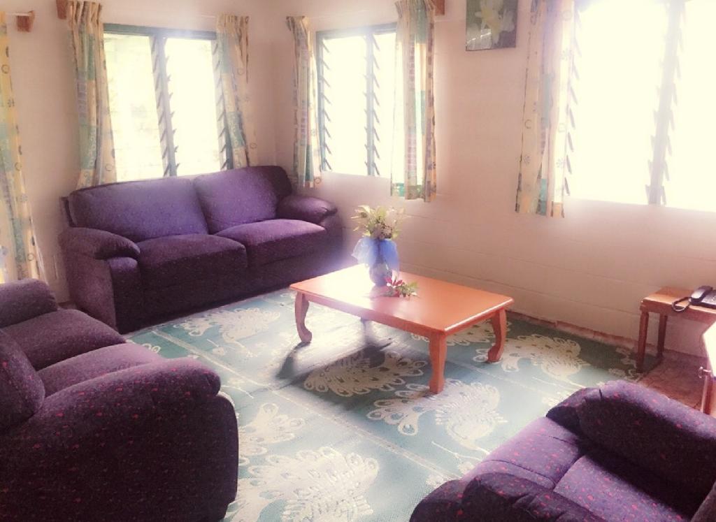 Green Lodge Holiday Homes Nuku'alofa Extérieur photo